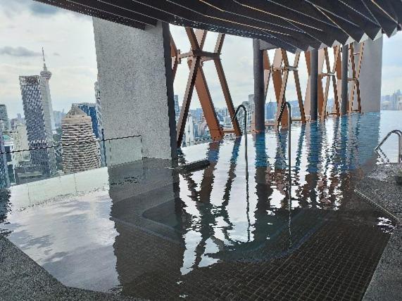 Apartment Klcc Musicalsty5pax At Scarletzsuites *